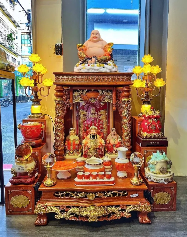Ý tưởng ảnh bàn thờ thần tài từ ảnh ông địa thần tài