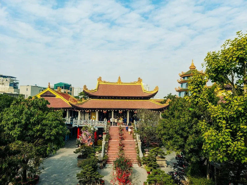 Ảnh chùa chiền ngày tết mộc mạc yêu