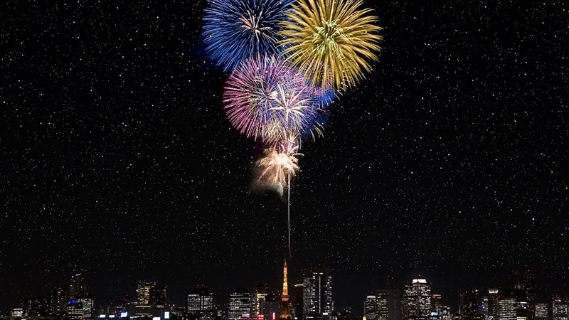 Vẻ đẹp ánh sáng pháo hoa giao thừa