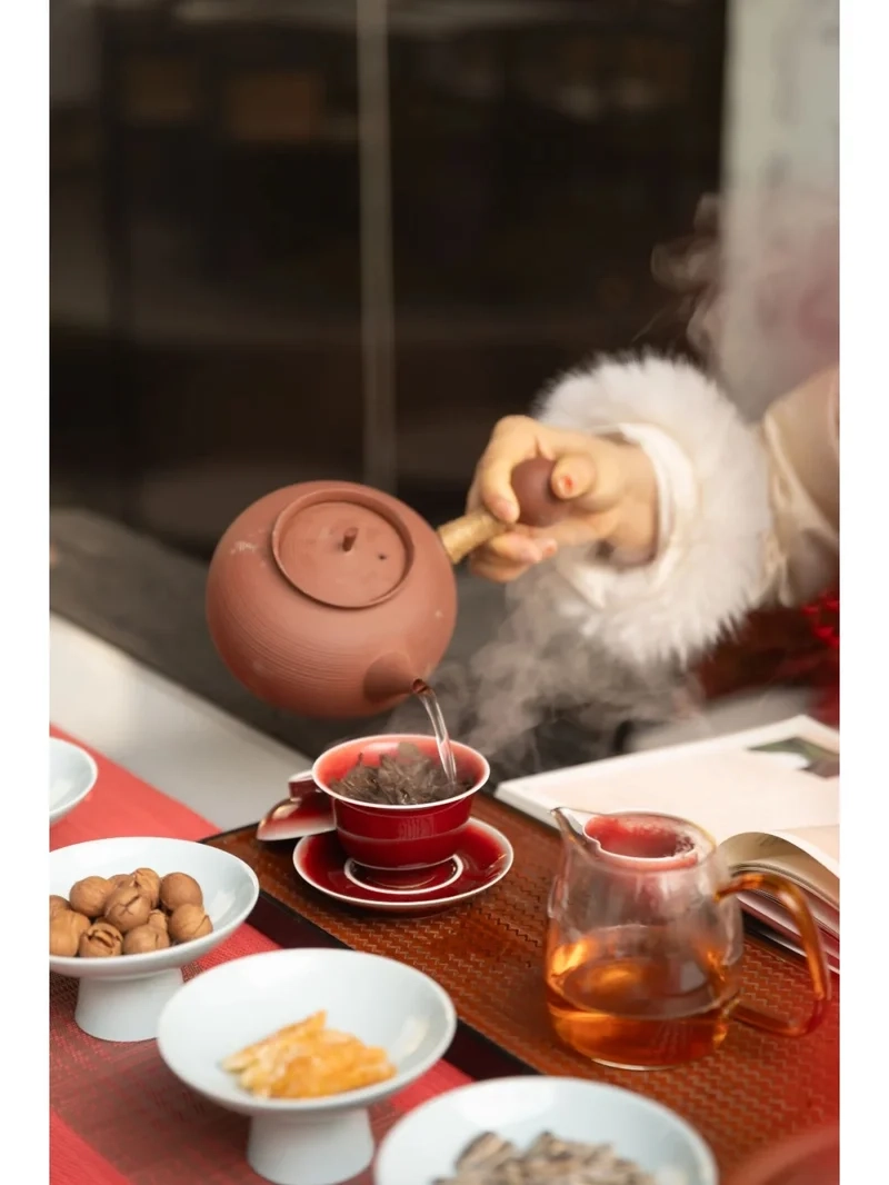 Ngày đầu năm thêm may mắn nhờ Ảnh trà Tết ngày đầu năm