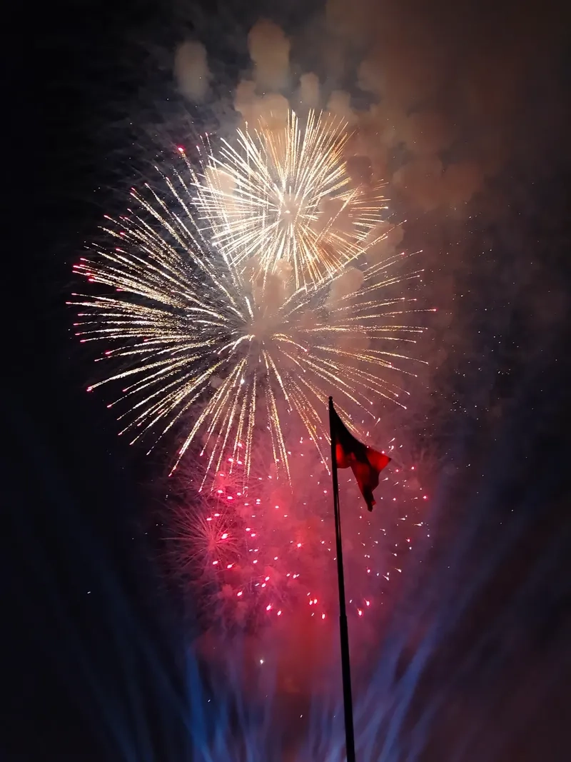 Xem ảnh bếp lửa đêm 30 tết ấm nồng