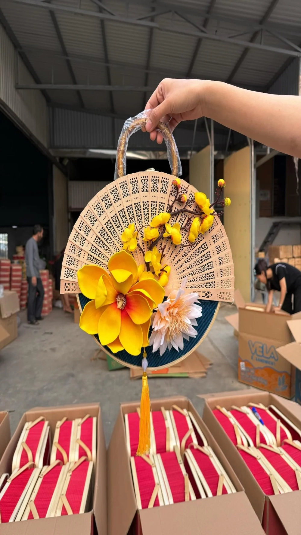 Quà Tết sang trọng hơn nhờ Hình nền giỏ quà Tết sang trọng