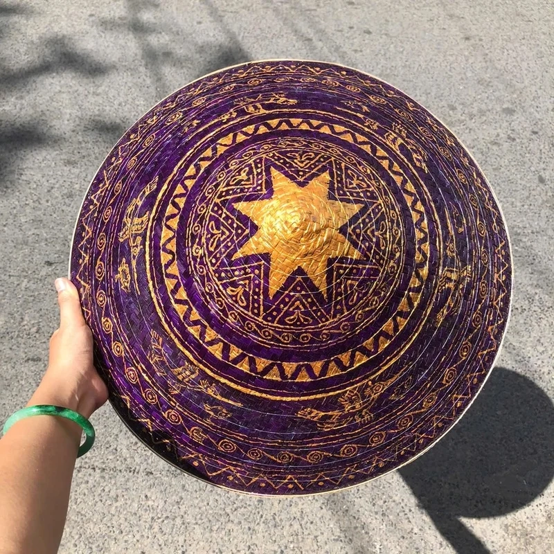 Ảnh nón lá tết gợi cảm giác bình yên