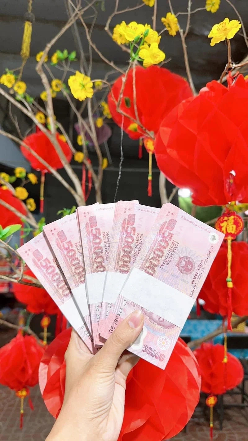 Lấy động lực từ Ảnh xấp tiền mới