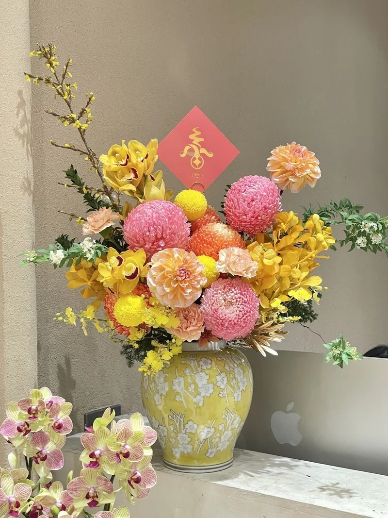 Trang trí màn hình bằng Hình nền hoa tết mới