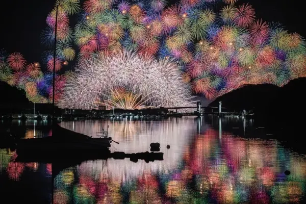 35+ bức ảnh tiếng pháo nổ rực rỡ gợi nhớ phong vị Tết xưa