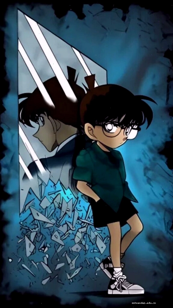 Conan chibi phá kính tiến về phía trước đầy ngầu