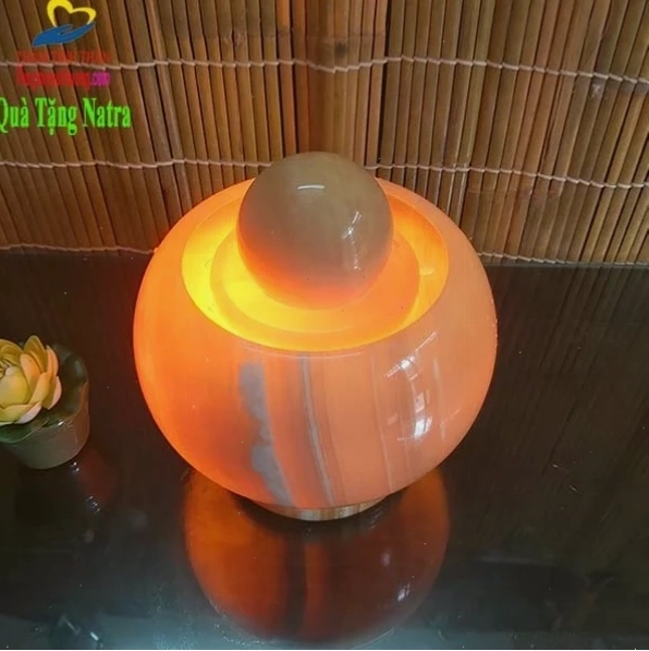 Thác nước đá phong thủy cẩm thạch vàng