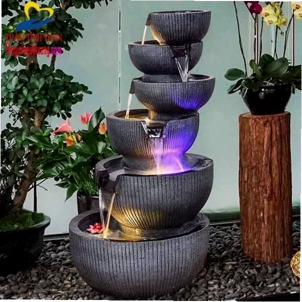 Thác nước trong nhà mang lại tài lộc và sự thịnh vượng