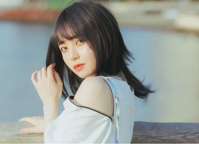 Vẻ đẹp trong sáng và tự nhiên của Yua Amane